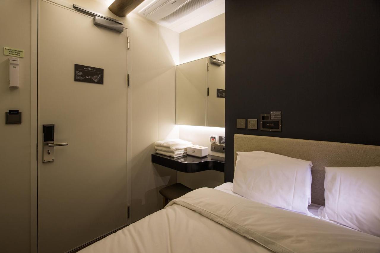 Darakhyu Incheon Airport Terminal No.1 Capsule Hotel Екстер'єр фото